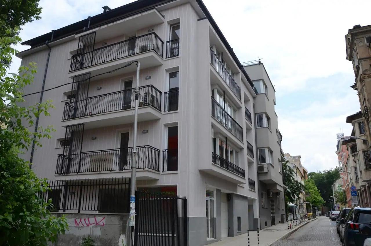 Quiet & Airy Modern Apt. Top Centre Free Parking Sofya Dış mekan fotoğraf