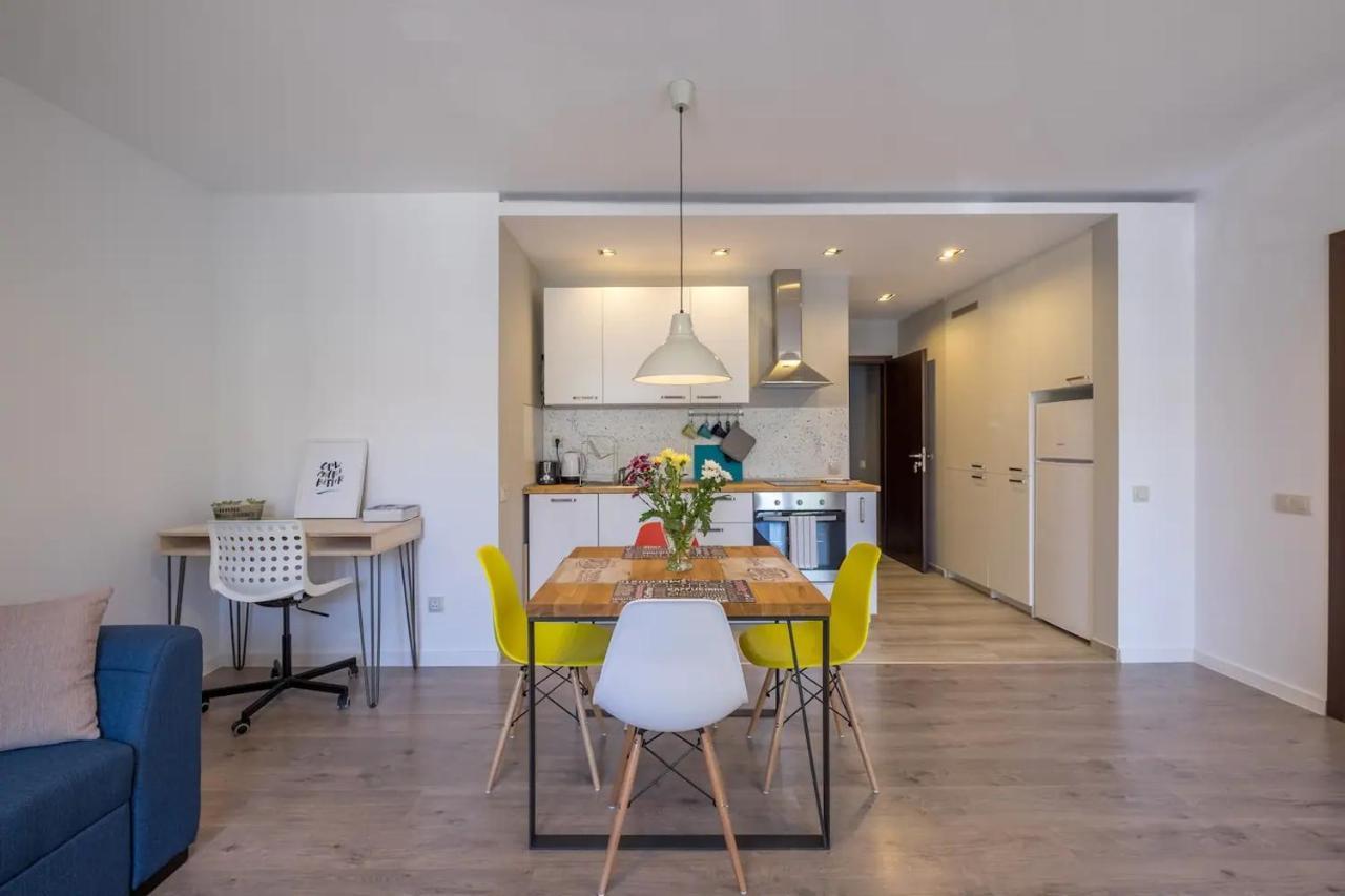 Quiet & Airy Modern Apt. Top Centre Free Parking Sofya Dış mekan fotoğraf