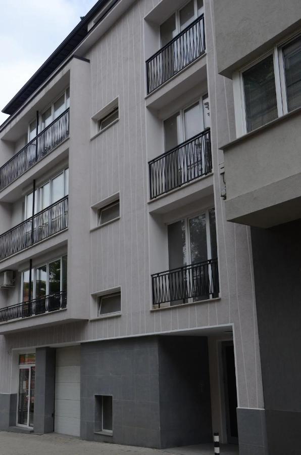 Quiet & Airy Modern Apt. Top Centre Free Parking Sofya Dış mekan fotoğraf