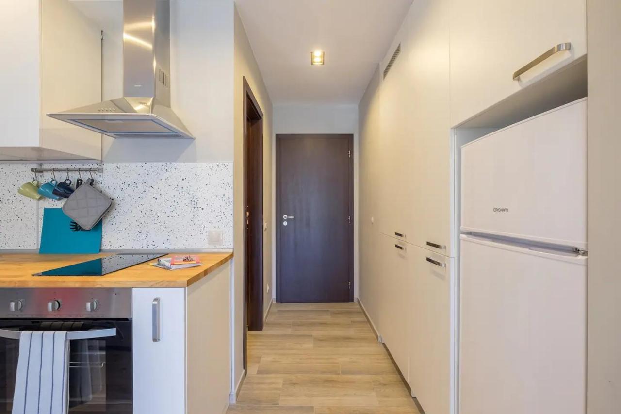 Quiet & Airy Modern Apt. Top Centre Free Parking Sofya Dış mekan fotoğraf
